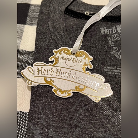 NWT WOMEN’S HARD ROCK COUTURE ROME T-SHIRT. - Picture 6 of 12